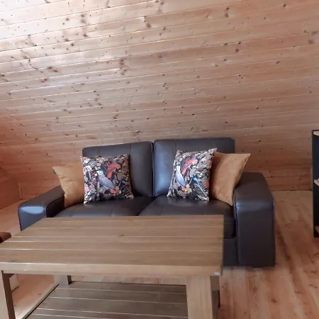 Susanna Neu Mit Netflix Traveller Awards 2025 *