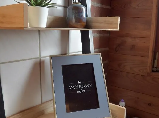 Susanna Neu Mit Netflix Traveller Awards 2025 *