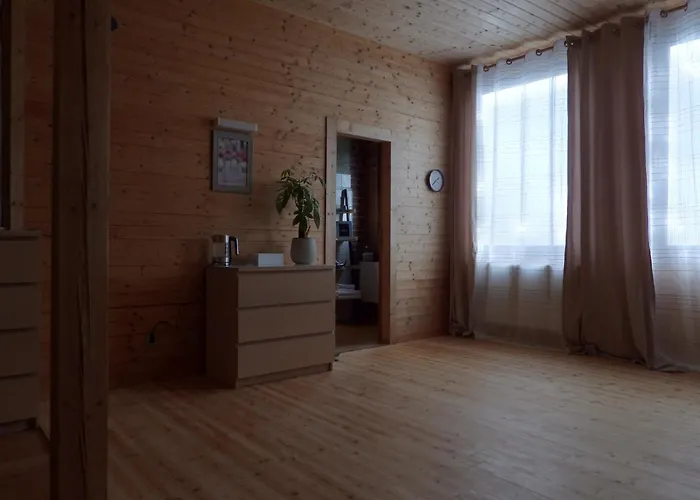 אכסניה Susanna Neu Mit Netflix Traveller Awards 2025 Bruchweiler